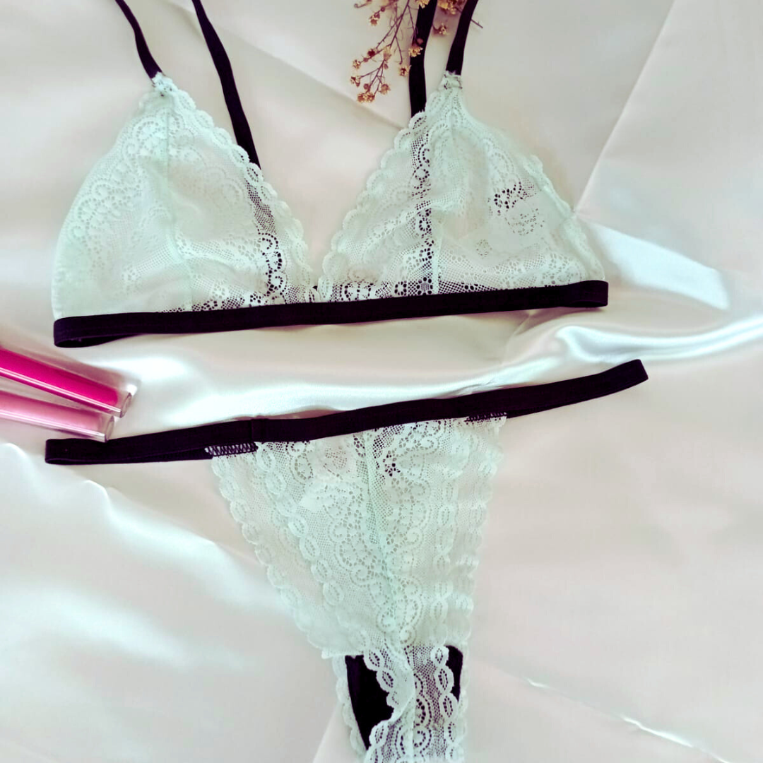 Set PureLace Bralette ™ | bra y panty